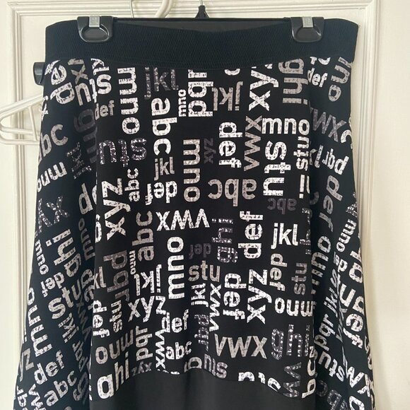 Joseph Ribkoff Skirt - Alphabet - Size 12 - Picture 2 of 10